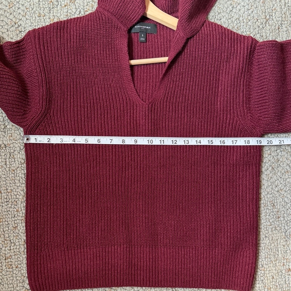 Banana Republic Deep Wine V-Neck Collared Sweater - Picture 9 of 11